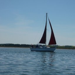 Sailing dinghy