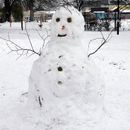 Smiley snowman